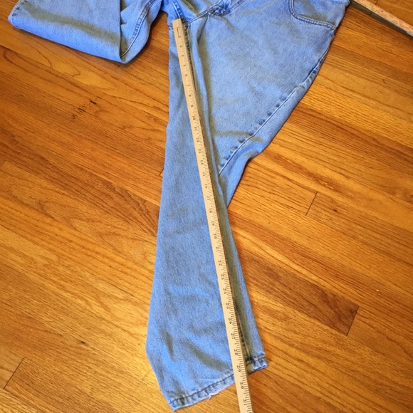 *SOLD*Levi’s 560 Vintage - Picture 5 of 8